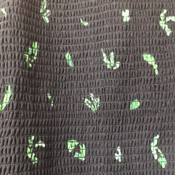 NWOT aritzia wilfred lilith blouse- with parsley leaves - Picture 5 of 5